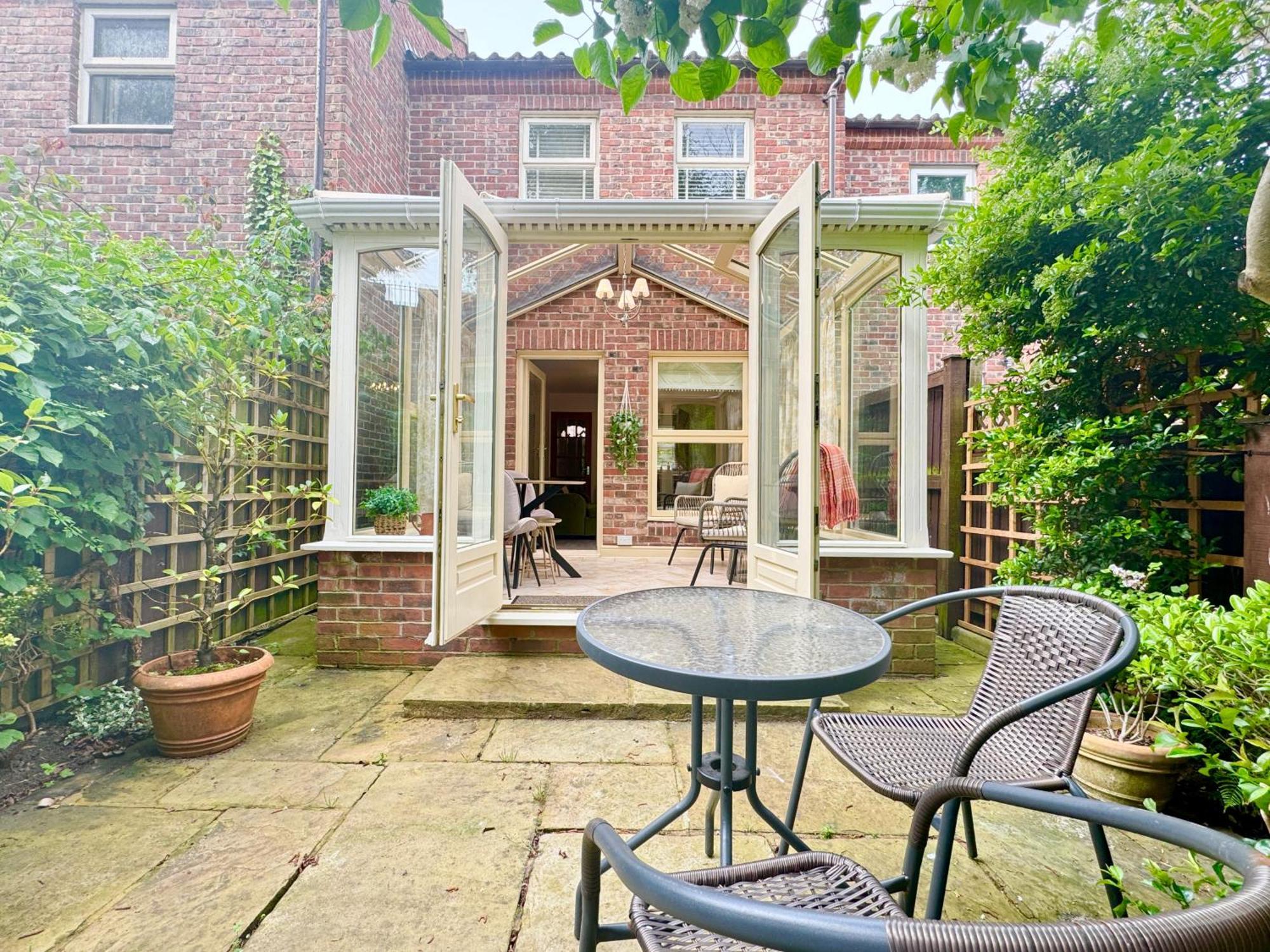 Cherry Blossom Cottage 约克 外观 照片